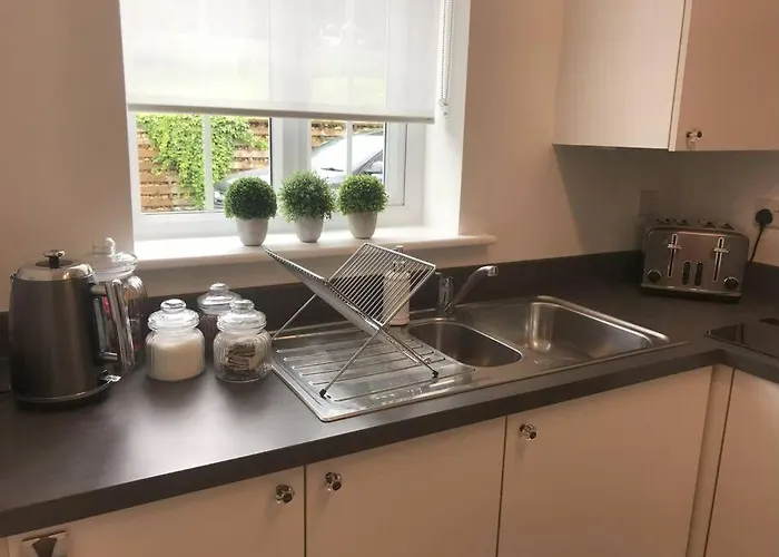2 Bed Apartment - Near To Sherwood Forest
